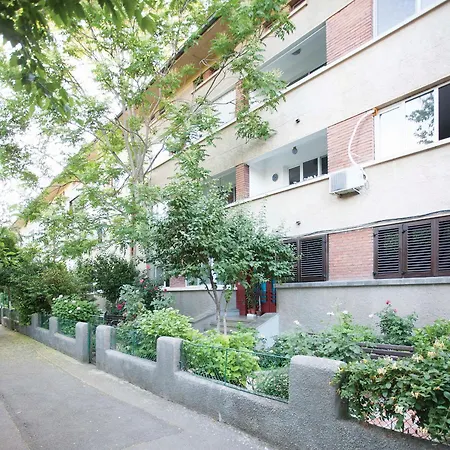 Studio Inn, Monza Hospital, National Arena, Monza Hospital, Late Check-out Available Βουκουρέστι