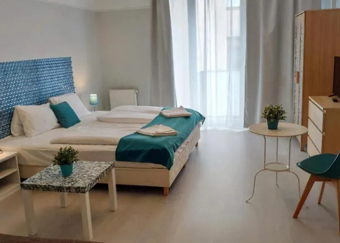 Studio Inn, Monza Hospital, National Arena, Monza Hospital, Late Check-out Available Бухарест